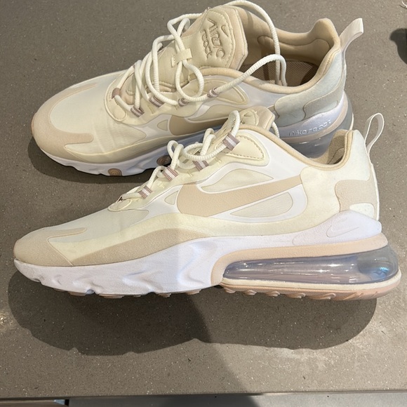 Nike runners - Picture 2 of 3